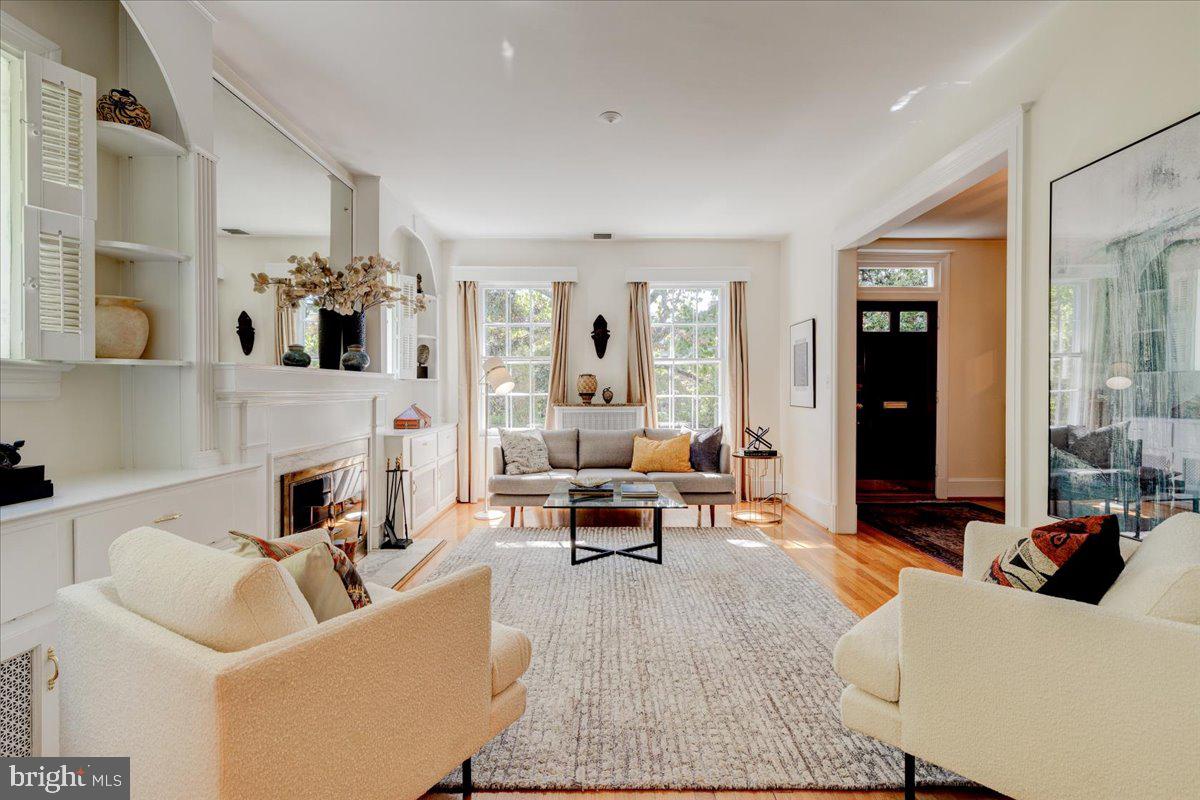 2945 Upton Street Northwest Washington, DC 20008 - Photo 8 of 48