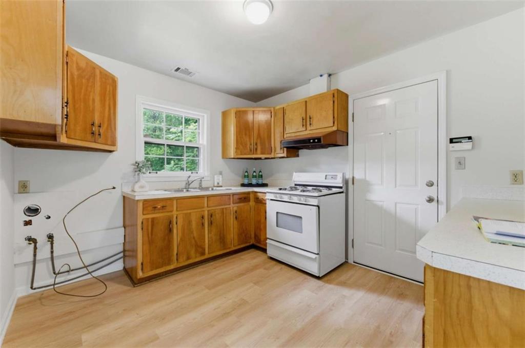 3109 Francine Drive Decatur, GA 30033 - Photo 7 of 20