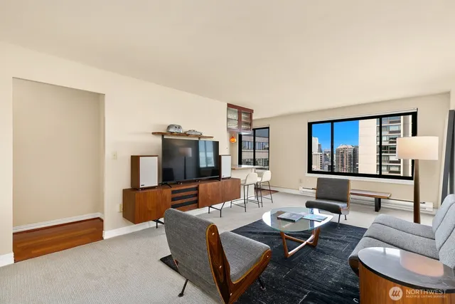 $269,000 | 1105 Spring Street, Unit 1106, Seattle, WA 98104