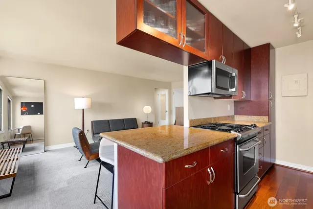 $269,000 | 1105 Spring Street, Unit 1106, Seattle, WA 98104