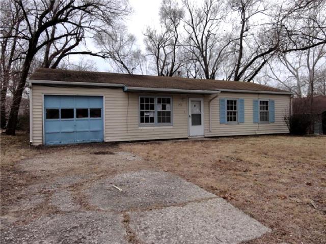 1731 Maple Lane Lawrence, KS 66044 - Photo 1 of 1