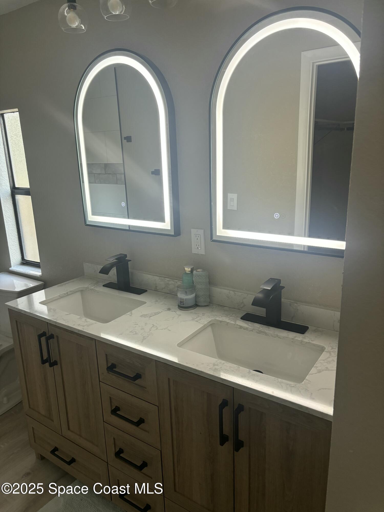 4870 Meadow Green Road Mims, FL 32754 - Photo 18 of 35 Primary Bathroom