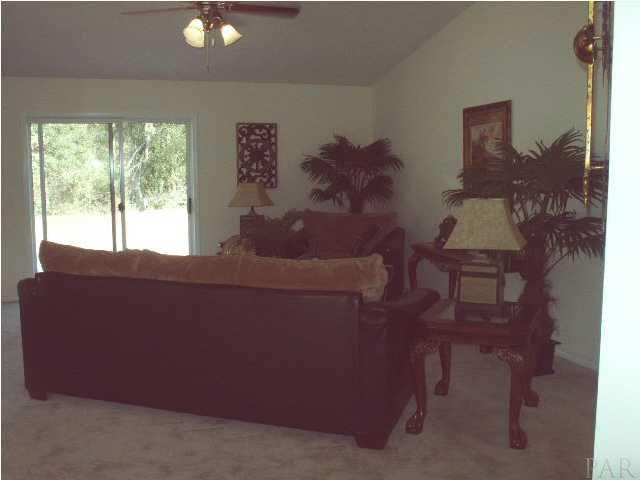 2260 Liberty Loop Road, Unit 21D Cantonment, FL 32533 - Photo 6 of 19 Foyer