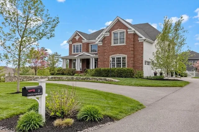 $2,110,000 | 2 Curtis Farm Road, Norwell, MA 02061