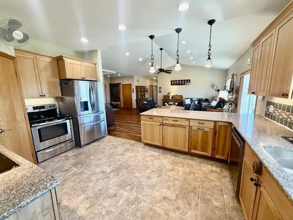 $489,900 | 906 Sunrise Boulevard, Redwood Falls, MN 56283