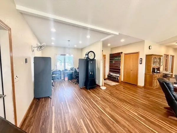 $489,900 | 906 Sunrise Boulevard, Redwood Falls, MN 56283