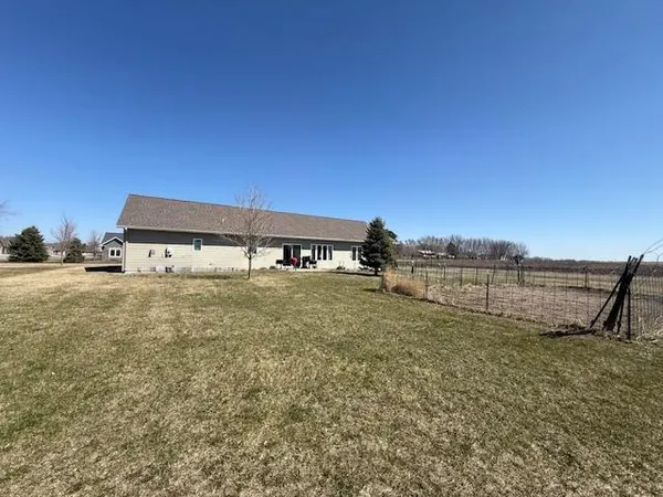 $489,900 | 906 Sunrise Boulevard, Redwood Falls, MN 56283
