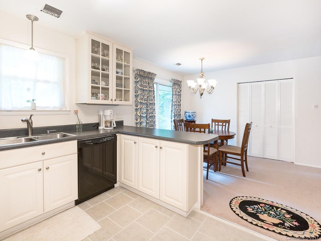 5313 Valley Forge Road Charlotte, NC 28210 - Photo 11 of 24 Gallery Image 11