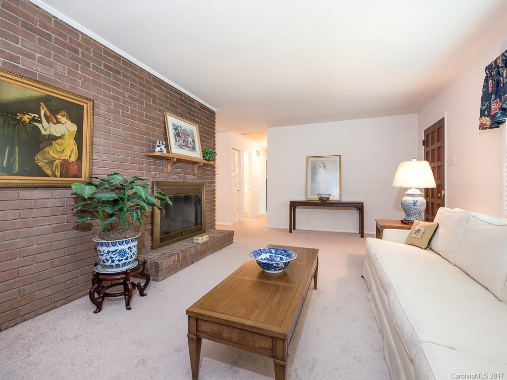 5313 Valley Forge Road Charlotte, NC 28210 - Photo 5 of 24 Gallery Image 5
