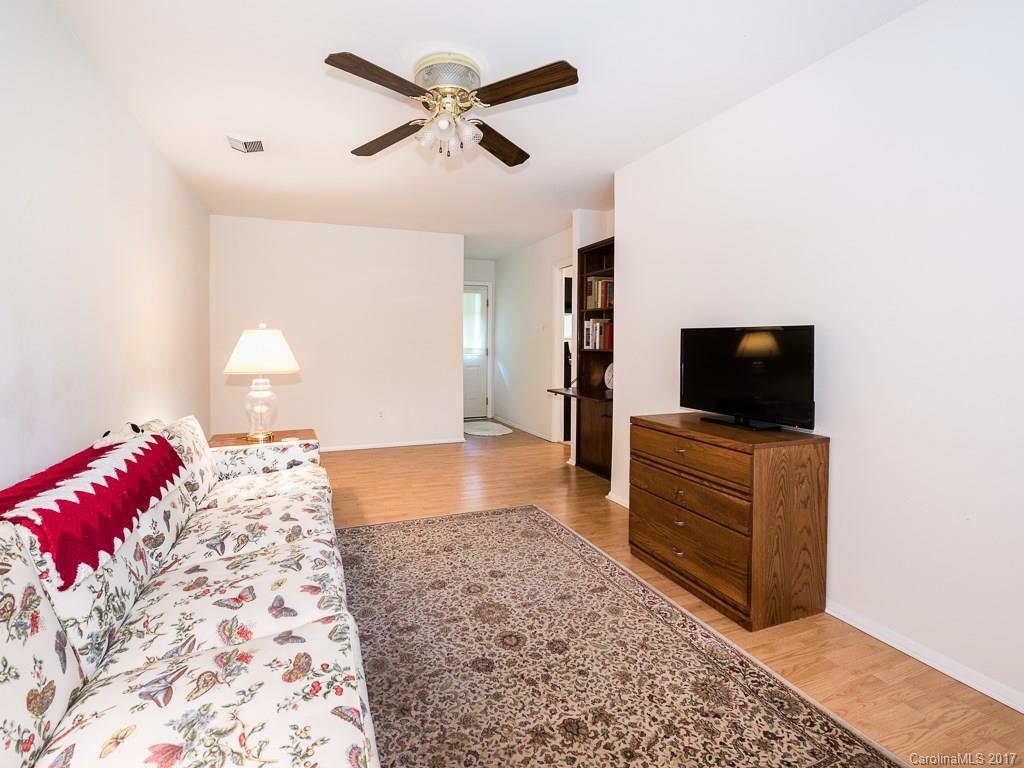5313 Valley Forge Road Charlotte, NC 28210 - Photo 10 of 24 Gallery Image 10