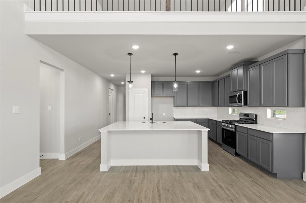 2364 Bell Way Forney, TX 75126 - Photo 7 of 27 07. 2364 Bell - Kitchen