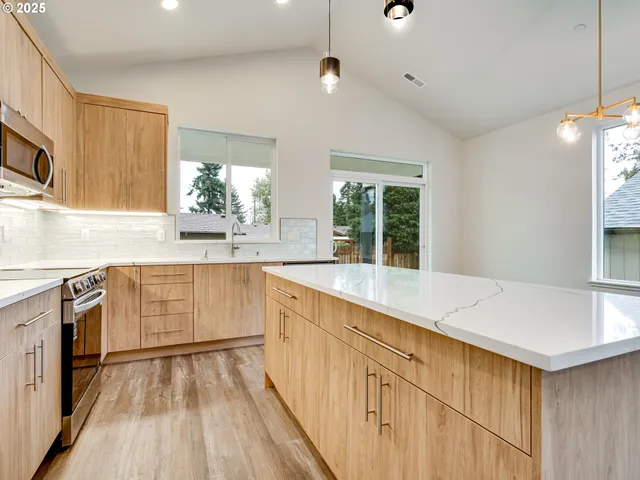 $594,900 | 1420 G Street, Washougal, WA 98671