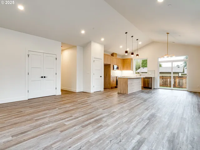 $594,900 | 1420 G Street, Washougal, WA 98671