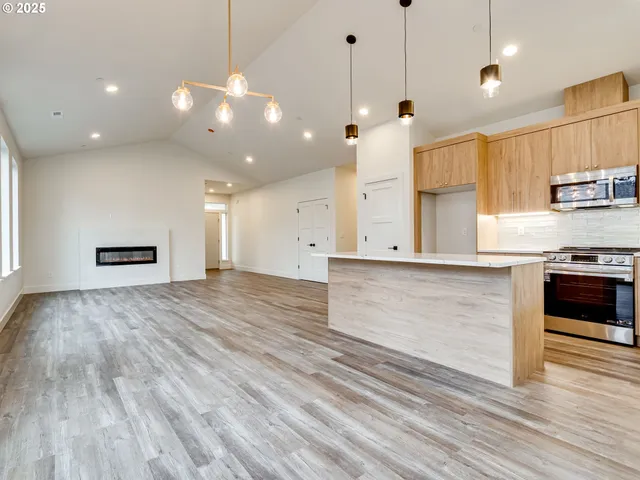 $594,900 | 1420 G Street, Washougal, WA 98671