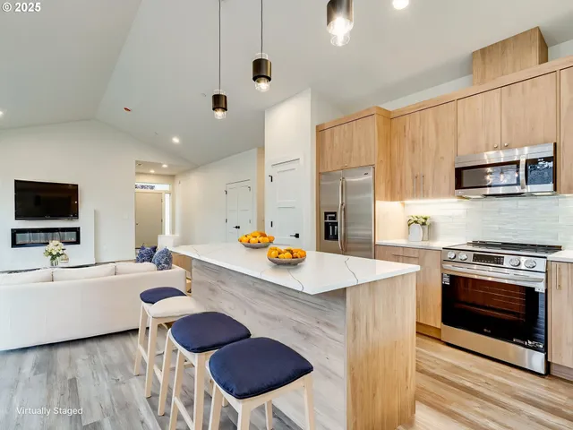 $594,900 | 1420 G Street, Washougal, WA 98671