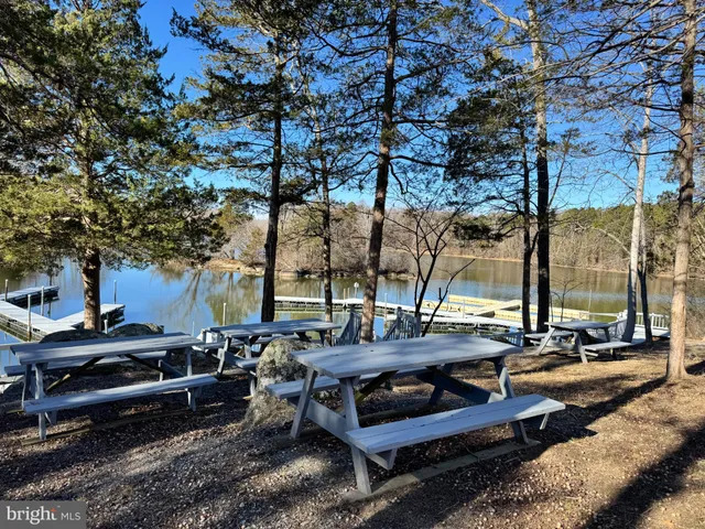 $1,275,000 | 6407 Matthew Lane, Mineral, VA 23117