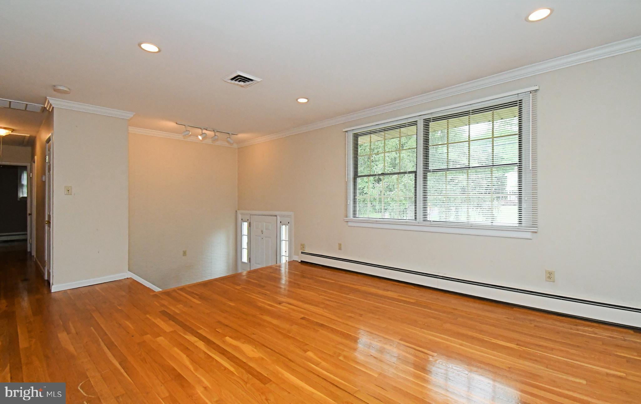2390 Lenhart Road Colmar, PA 18915 - Photo 9 of 40