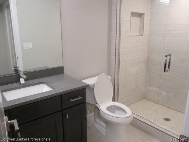 2350 Yorkshire Road Birmingham, MI 48009 - Photo 52 of 57 IMG_0186.JPG