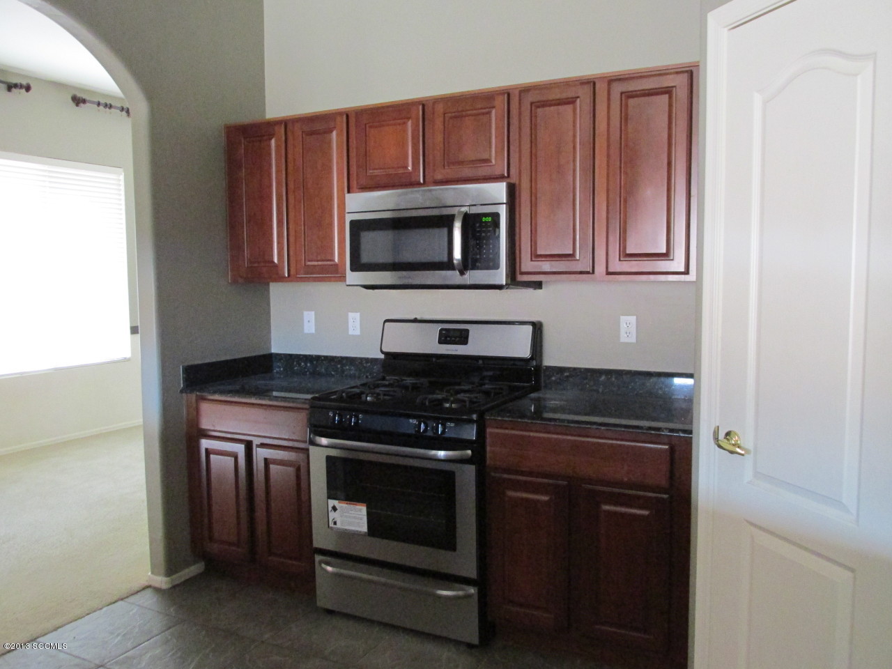 286 Circulo Bellagio Rio Rico, AZ 85648 - Photo 5 of 17