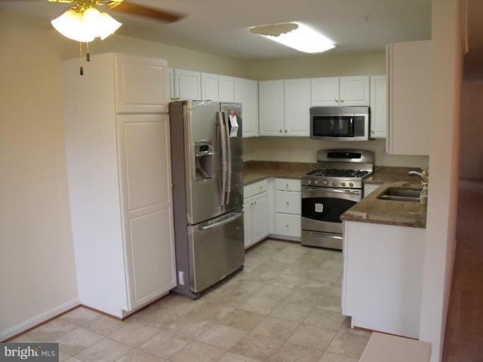 2304 Cold Meadow Way Silver Spring, MD 20906 - Photo 21 of 28 Kitchen