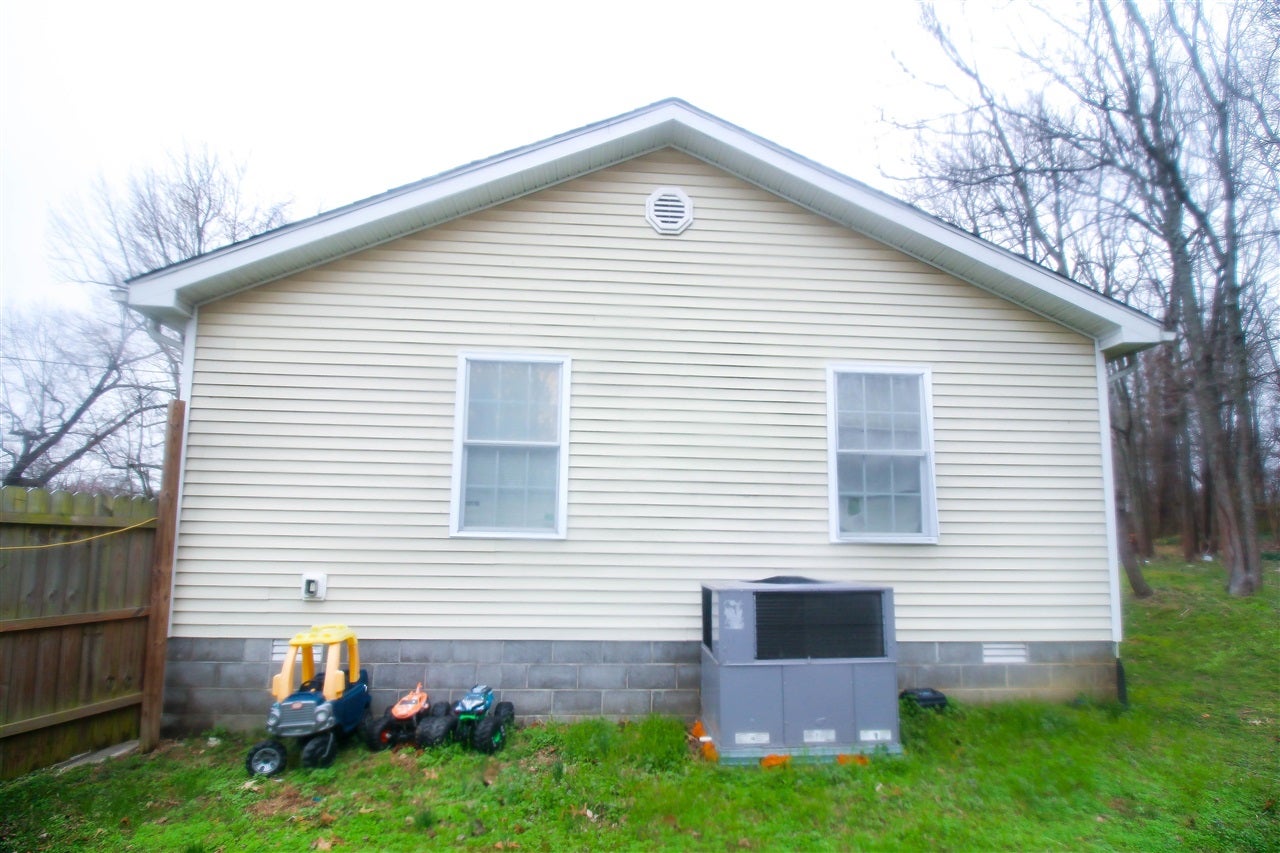 302 Mercer Street Powderly, KY 42367 - Photo 35 of 41 Gallery Image 35