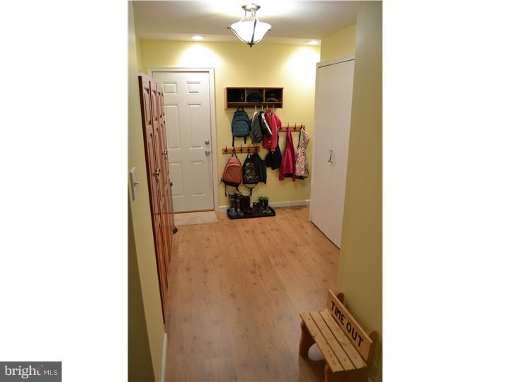 320 Twining Road Oreland, PA 19075 - Photo 20 of 21 Gallery Image 20