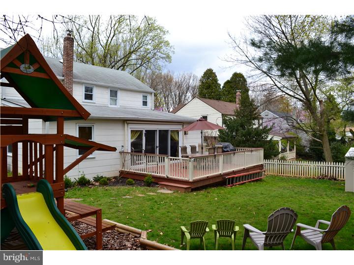 320 Twining Road Oreland, PA 19075 - Photo 3 of 21 Gallery Image 3