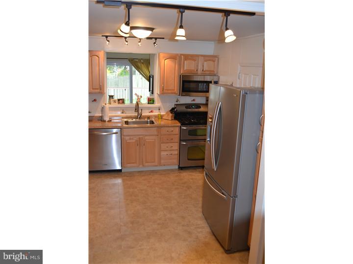 320 Twining Road Oreland, PA 19075 - Photo 8 of 21 Gallery Image 8
