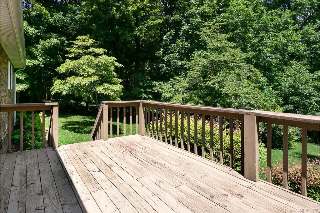 54 Morgan Branch Estate Road Candler, NC 28715 - Photo 11 of 33 Gallery Image 11