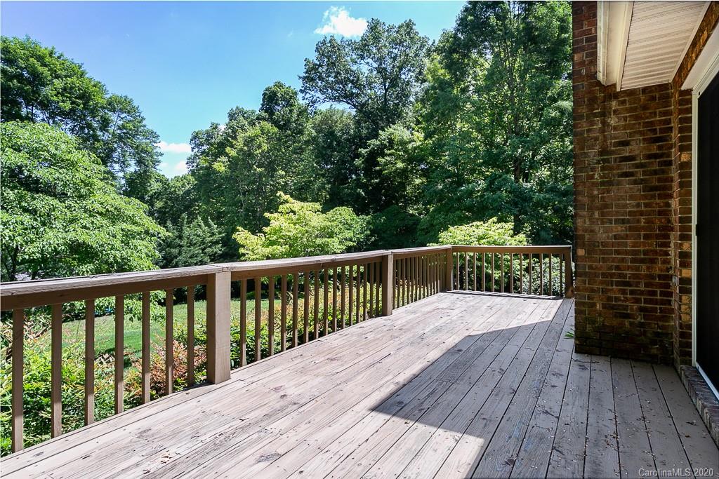 54 Morgan Branch Estate Road Candler, NC 28715 - Photo 10 of 33 Gallery Image 10