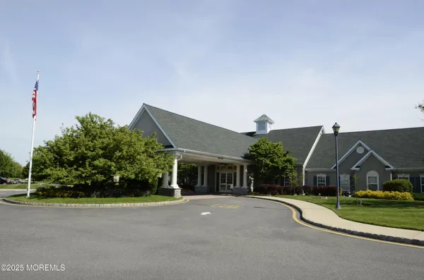 $418,000 | 2602 Meadow Lake Drive, Toms River, NJ 08755