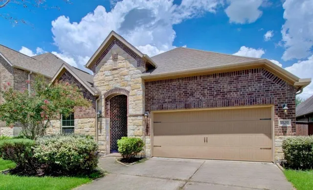 $3,100 | 17622 Quiet Shores Drive, Richmond, TX 77407