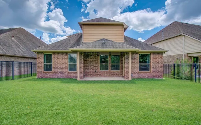 $3,100 | 17622 Quiet Shores Drive, Richmond, TX 77407