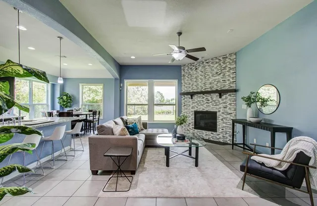 $3,100 | 17622 Quiet Shores Drive, Richmond, TX 77407