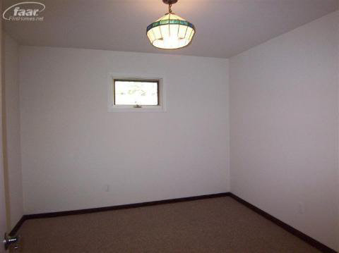 513 Morrish Road Flushing, MI 48433 - Photo 16 of 17 20238089-16.JPG