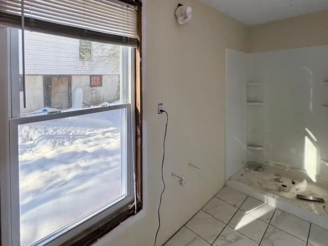 $340,000 | 52 Henniker Street, Hillsborough, NH 03244