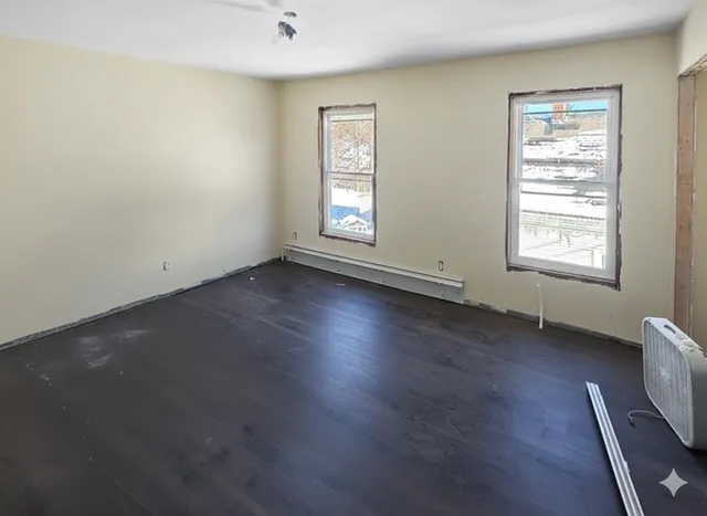 $340,000 | 52 Henniker Street, Hillsborough, NH 03244