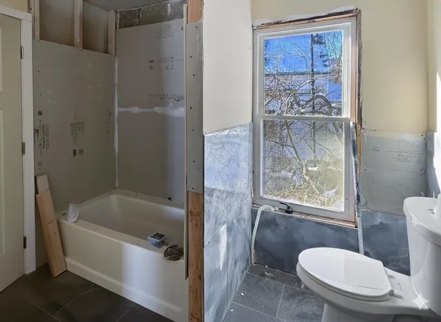 $340,000 | 52 Henniker Street, Hillsborough, NH 03244