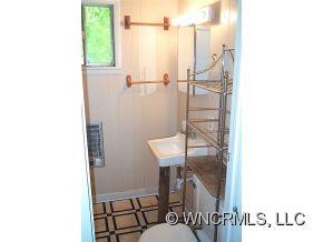 250 Jims Branch Road Swannanoa, NC 28778 - Photo 8 of 18 Gallery Image 8
