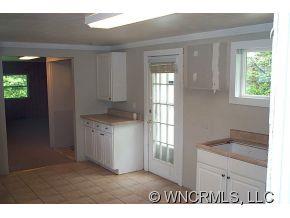 250 Jims Branch Road Swannanoa, NC 28778 - Photo 9 of 18 Gallery Image 9