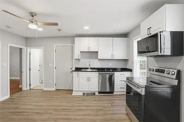 $2,000 | 188 Division Street, Unit 1F, Woonsocket, RI 02895