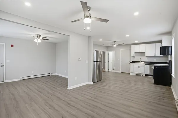 $2,000 | 188 Division Street, Unit 1F, Woonsocket, RI 02895