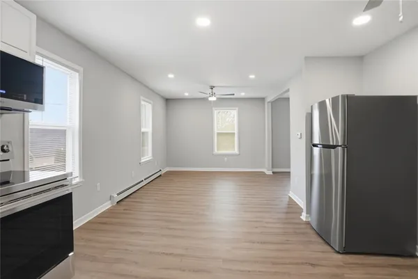 $2,000 | 188 Division Street, Unit 1F, Woonsocket, RI 02895