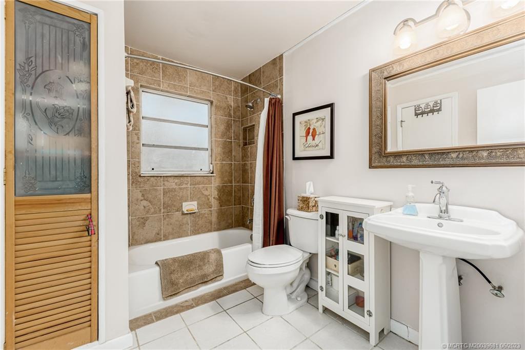 615 Southwest Rustic Circle Stuart, FL 34997 - Photo 13 of 19 Gallery Image 13