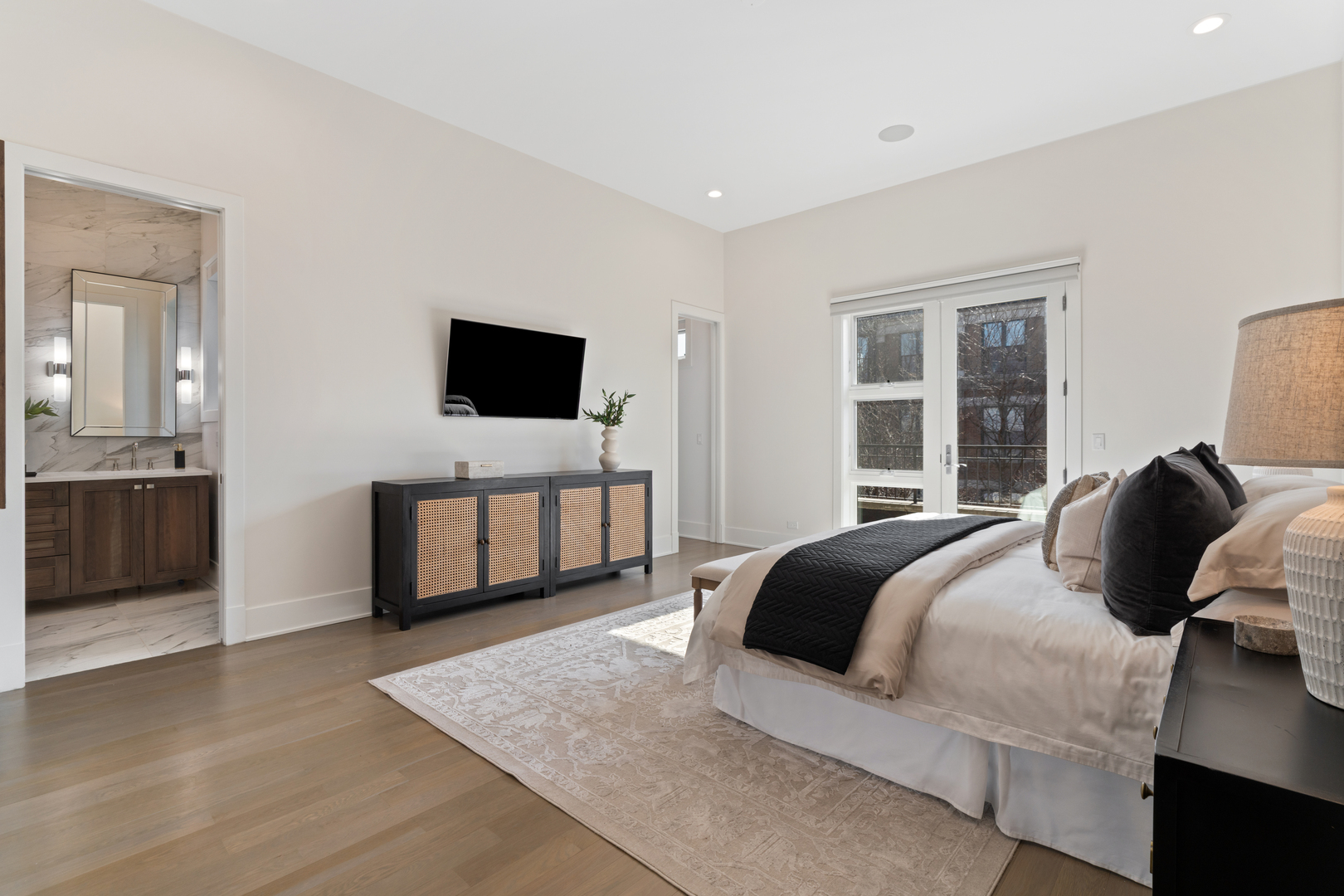 1246 West George Street Chicago, IL 60657 - Photo 14 of 44