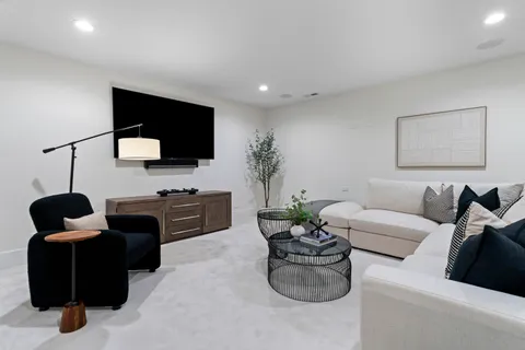 $2,795,000 | 1246 West George Street, Chicago, IL 60657