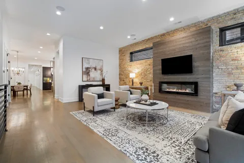 $2,795,000 | 1246 West George Street, Chicago, IL 60657