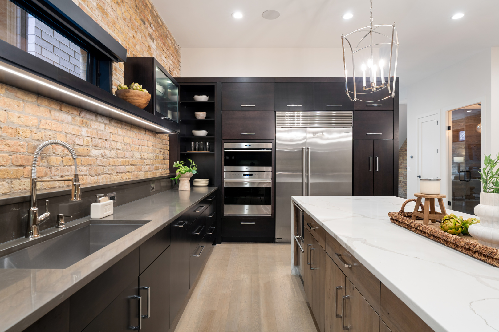 1246 West George Street Chicago, IL 60657 - Photo 8 of 44