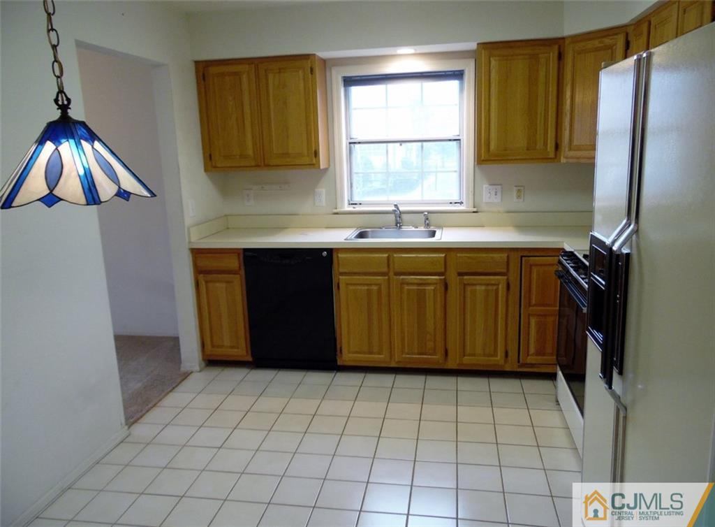 2 A Hempstead Road Monroe Township, NJ 08831 - Photo 6 of 18 Gallery Image 6