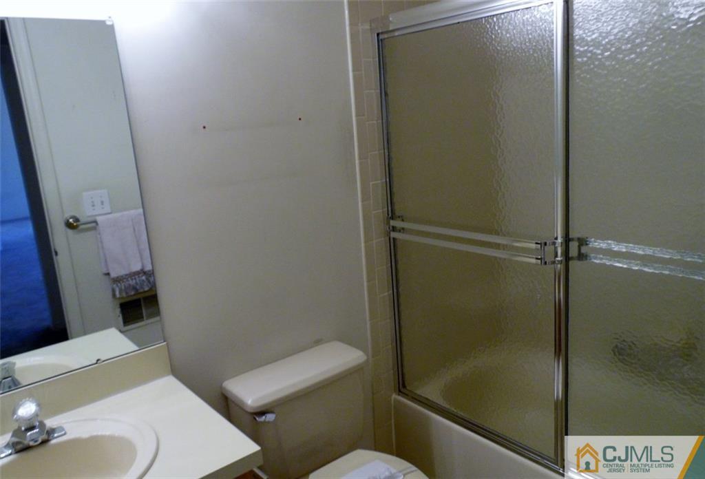2 A Hempstead Road Monroe Township, NJ 08831 - Photo 10 of 18 Gallery Image 10